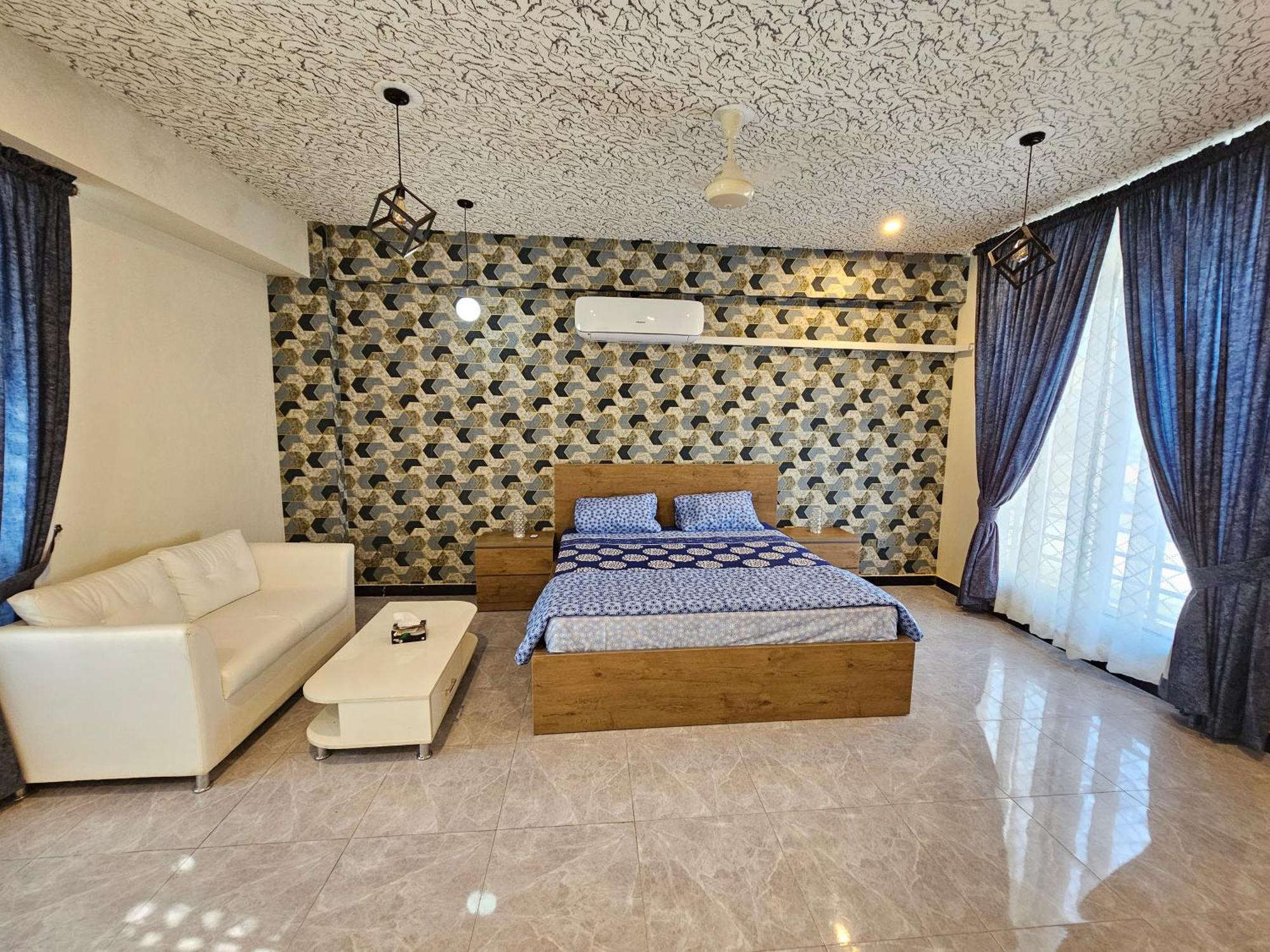 Motorway Majesty Suites Islamabad - Near Islamabad International Airport And Motorway Exterior foto